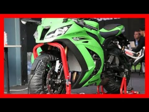 Kawasaki Ninja ZX-10R 2011 - Test Rennstrecke - Sound - Action Kawasaki Ninja ZX-10R 2011 - Test Rennstrecke - Sound - Action