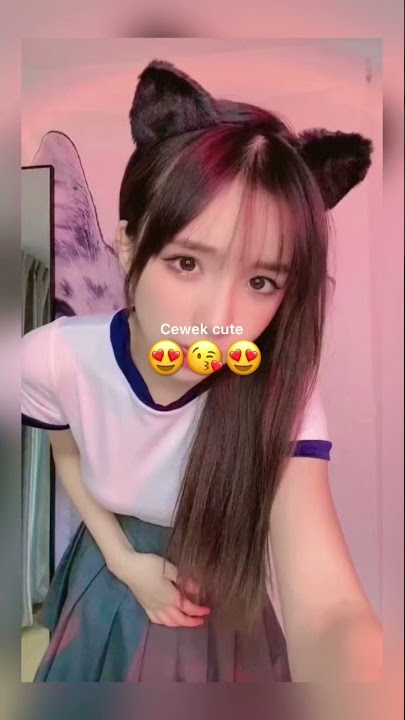 Goyang adem😍 #shorts #video #viral #dance #cute #cewekcantik #goyangtiktok #tiktok