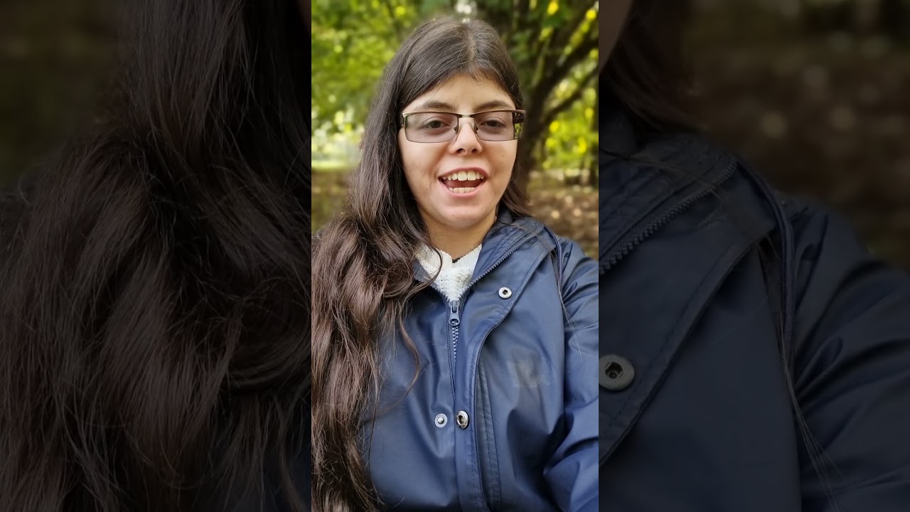 ¿Qué significa "ESTAR COTILLEANDO" en 🇪🇸?