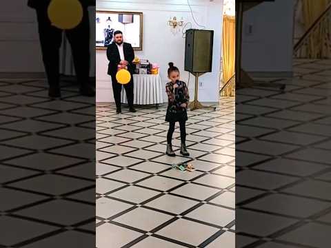 0012 🎶#Shorts 🎶Девочка очень красиво поет🎶 кыз узату 🇰🇿 ресторан 'Алтын орда' (02.12.2023) #темиртау