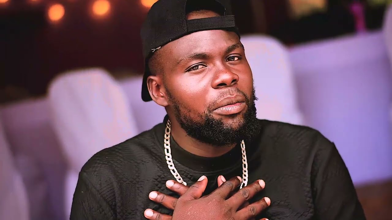 Kilizo Ft Afrox - Mukamwini Mpako [Official Video] Directed By Rabby G