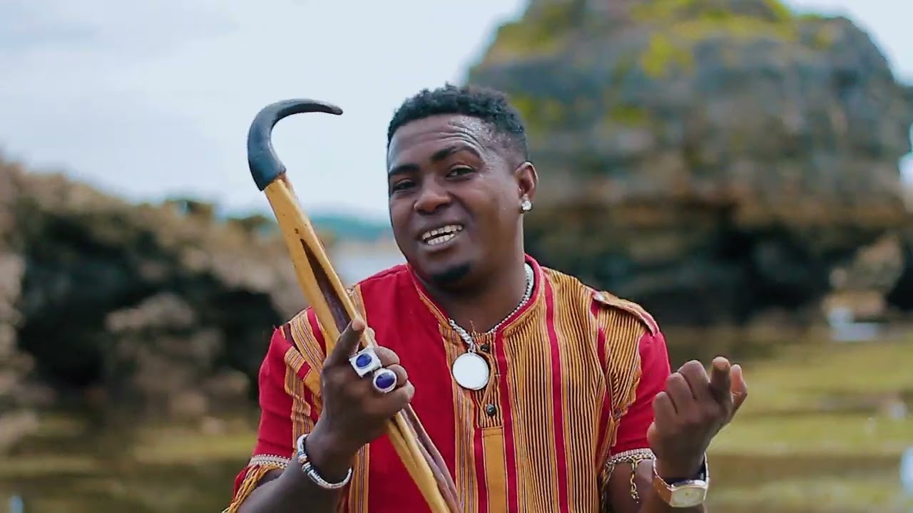 Brada l'homme noir : Valilahy Tsara ( Nouveautés 2025 clip Officiel)