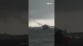 Pinisi Boat Sinks off Serangan, Bali due to strong winds