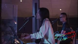 Adele - When We Were Young (Cover by Nayl Author) Live at 180 Coffee