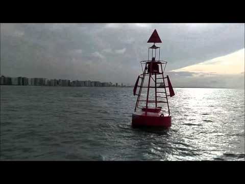 Amando Sobre O Mar