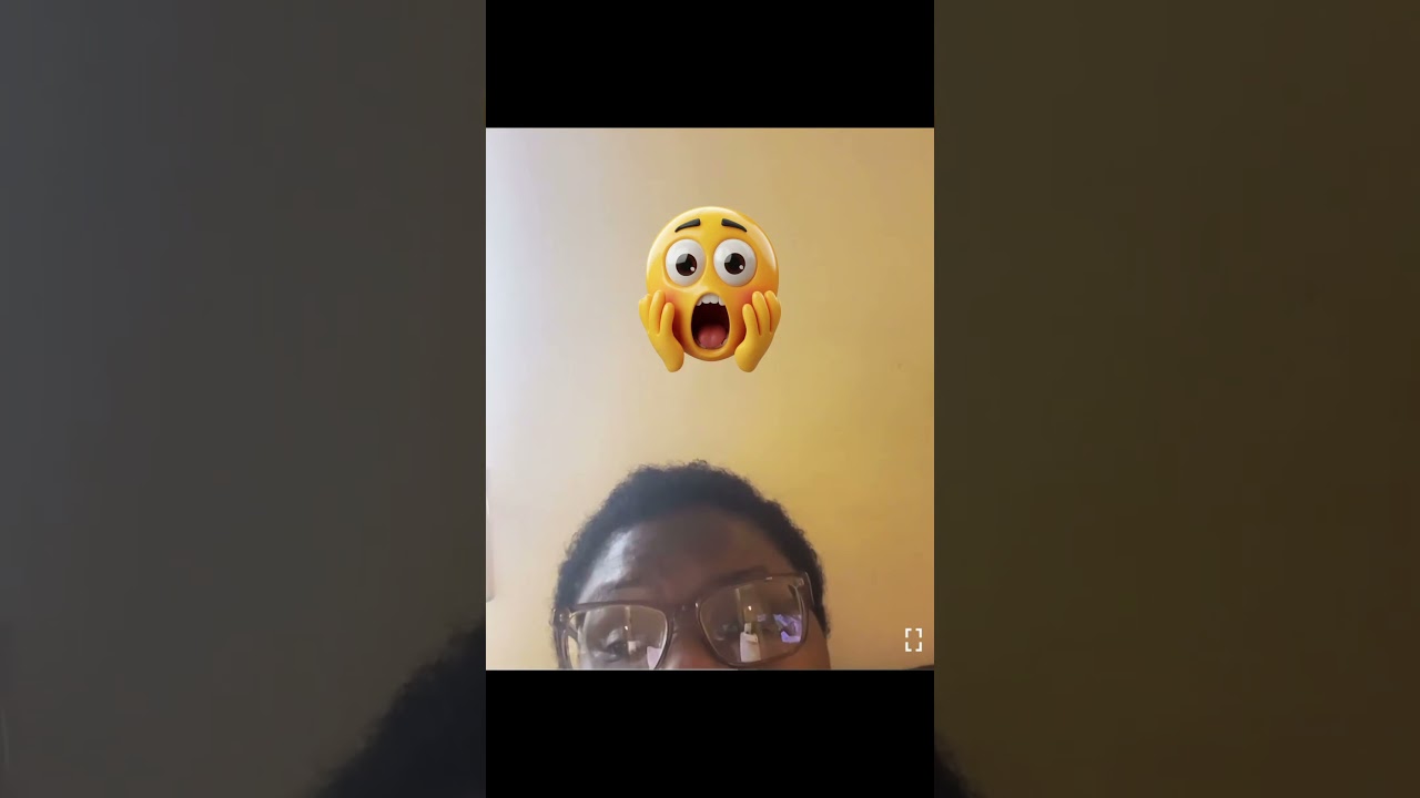 Maggie Foster has no shame begging for a quarter 🤦🏻‍♀️ 