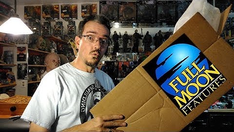 Full Moon Features - Puppet Master Replica