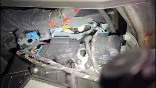 VW Transporter T5 temperature sensor, instrument panel, driver side: Location and removal