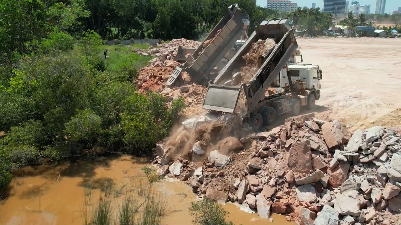 Impressive Technique Skill Dozer Helping Dump Truck Unloading Huge Big Stone Not Out
