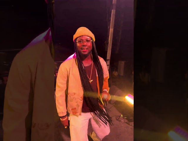 Quand tout le public chante “TT” à l’unisson 🤯🔥 #Jahyanai #TT #Dancehall #Shorts