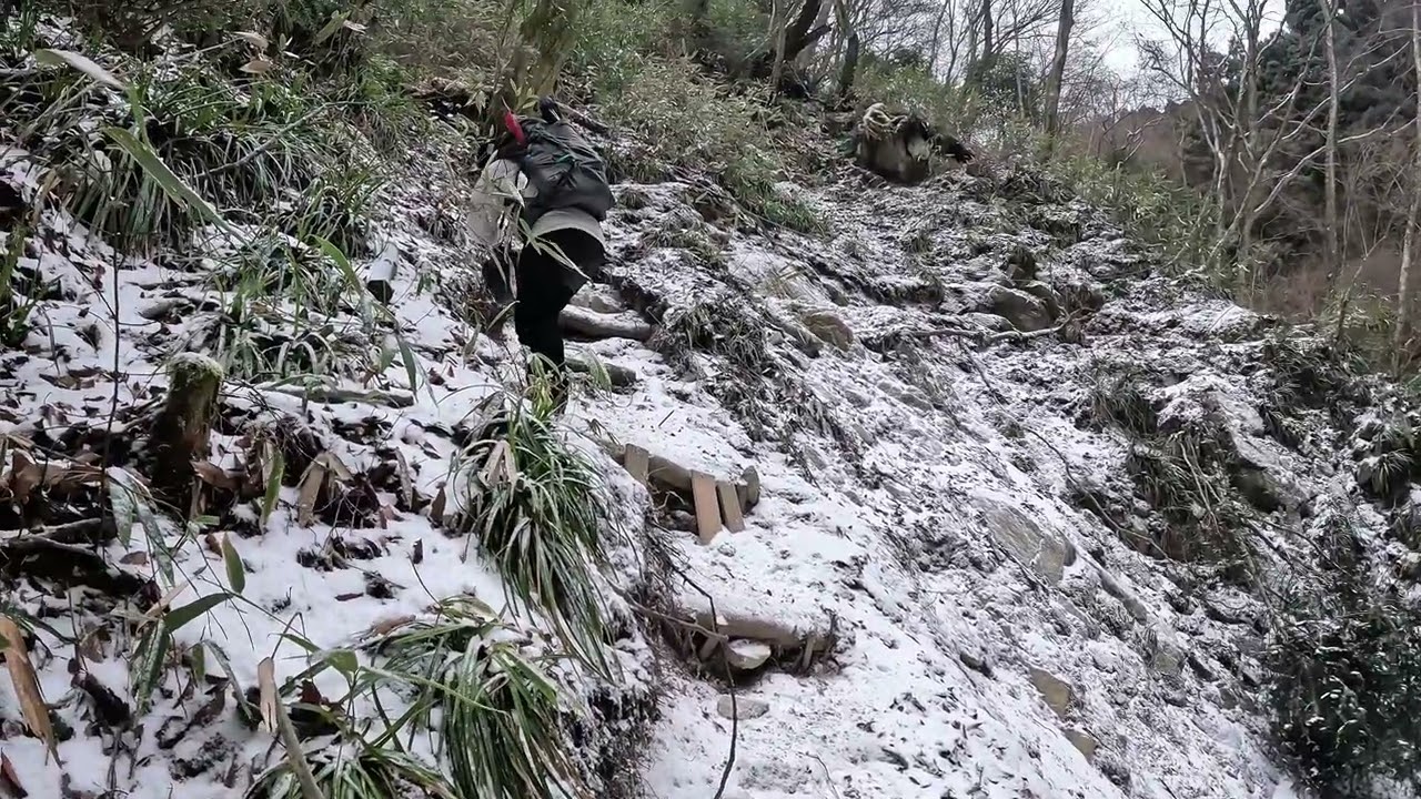 水越峠から大和葛城山と金剛山周回　途中で吹雪になる❗️