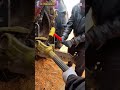 Techniques for tightening bolts on machines #shorts