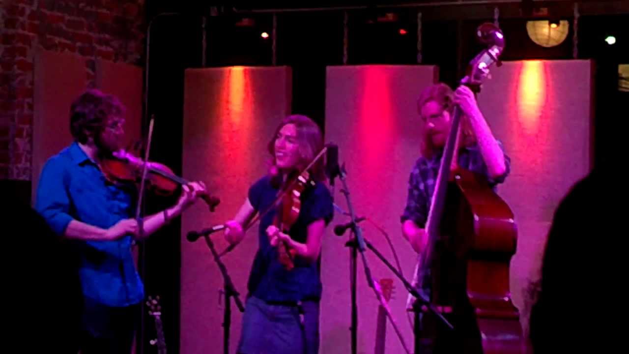 Stray Birds Fiddle Tune Medley Ignition Music Garage, Goshen, IN, Apr 11, 2013 YouTube
