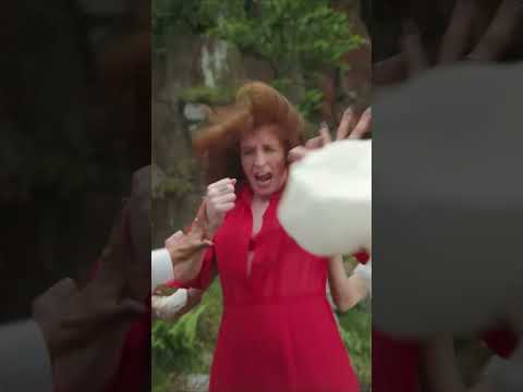 Florence The Machine Everybody Scream Official Music Video 9x16 Clip 5