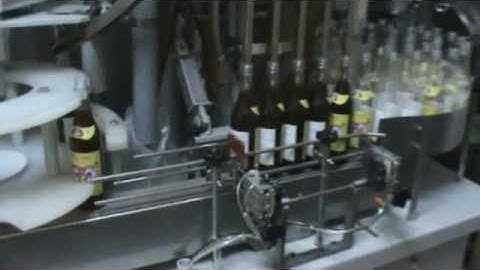 Máy Chiết Rót Mật Ong 5 vòi với nhiều cỡ chai khác nhau