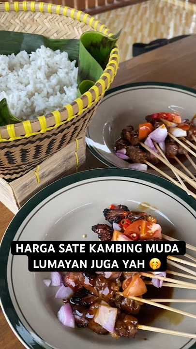 MAKAN SATE KAMBING MUDA DI PINGGIR SAWAH 😍