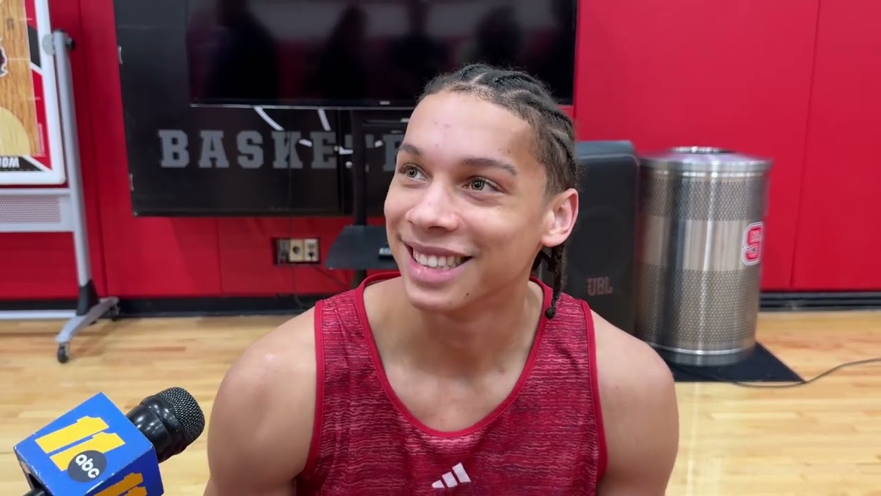 Мэтт Эйбл, защитник первого курса Университета Северной Каролины, рассказывает об адаптации к кол...