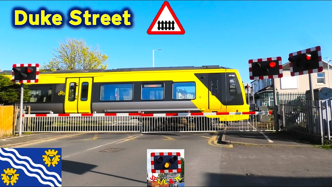 Southport (Duke Street) Level Crossing, Merseyside
