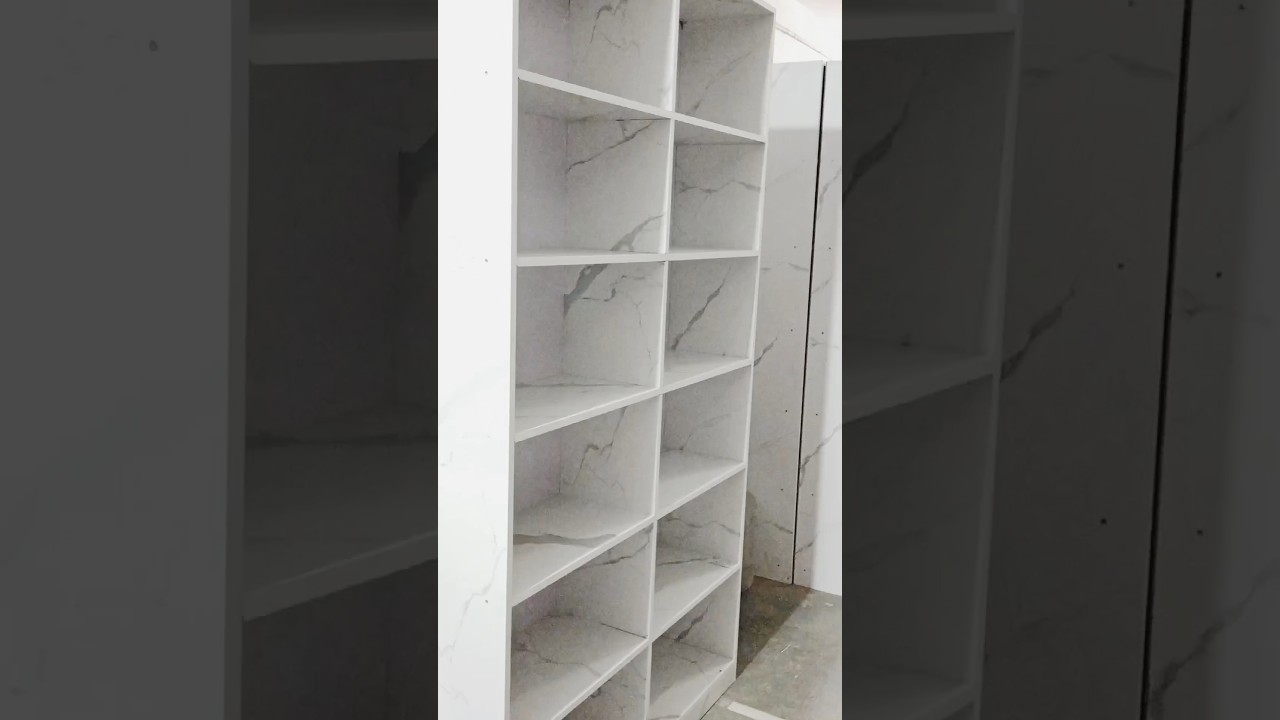 Wholesale manufacturer of shop racks showcase cash counter office table