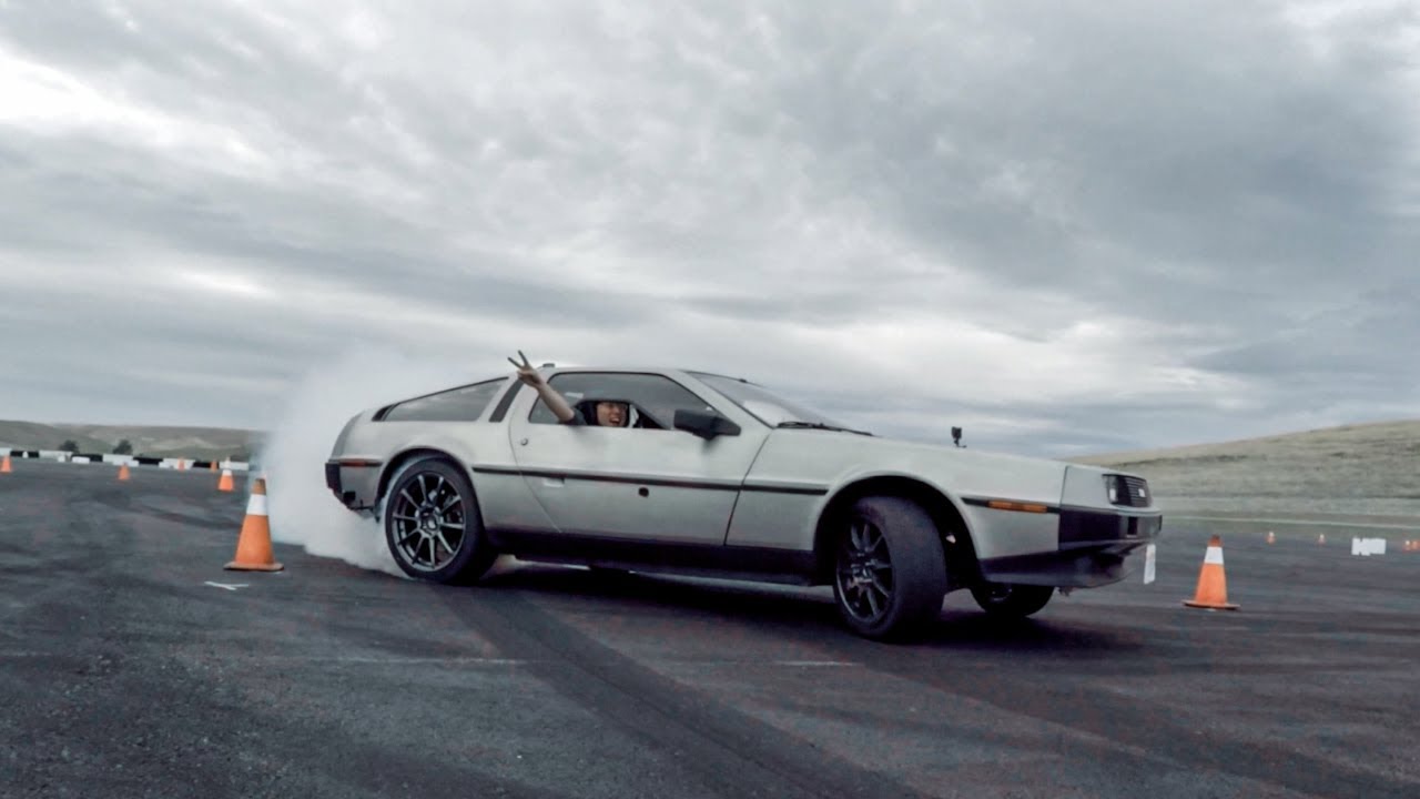 Stanford turns a DeLorean into a drifting, driverless car