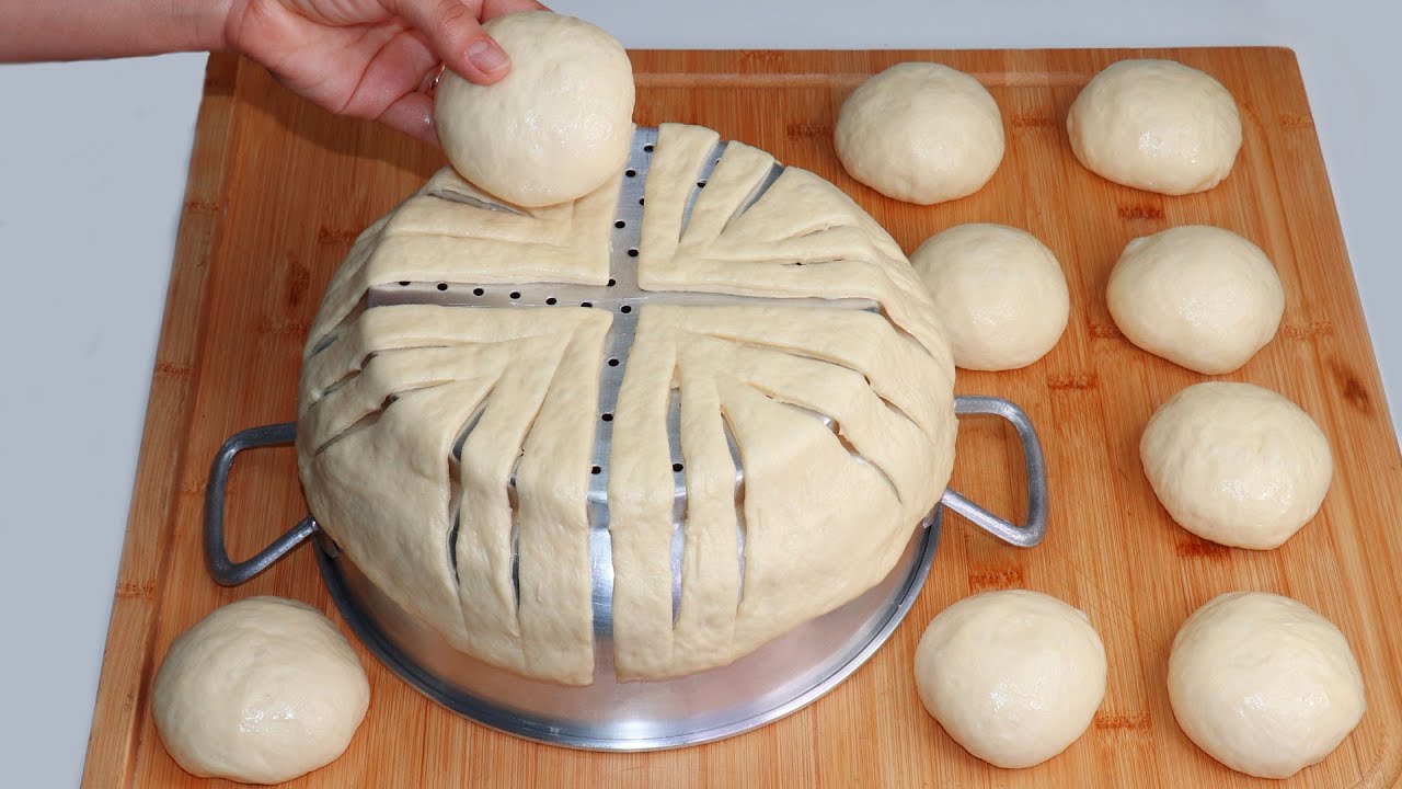 يا خسارة لي مجربتهاش من قبل في رمضان! فطائر الكسكاس أفضل من كرواصون بدون اختمار ولا حليب ولا زبدة