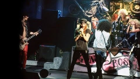 Welcome to the Jungle TV show performance - TV Show performance video thumbnail