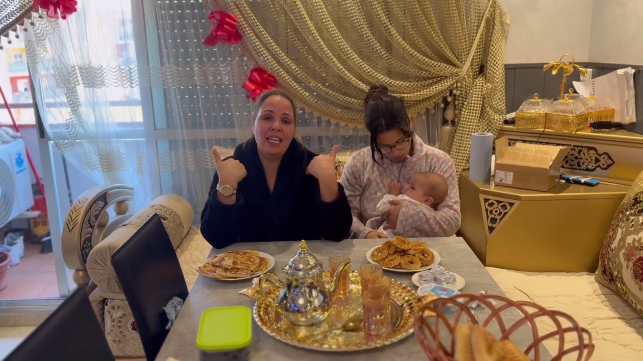 بنتي جات عندي غضبانه عود تاني