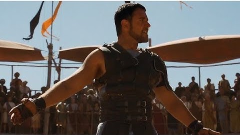 Gladiator fights alone in Capua Arena, Gladiator 2000, maximus the Gladiator