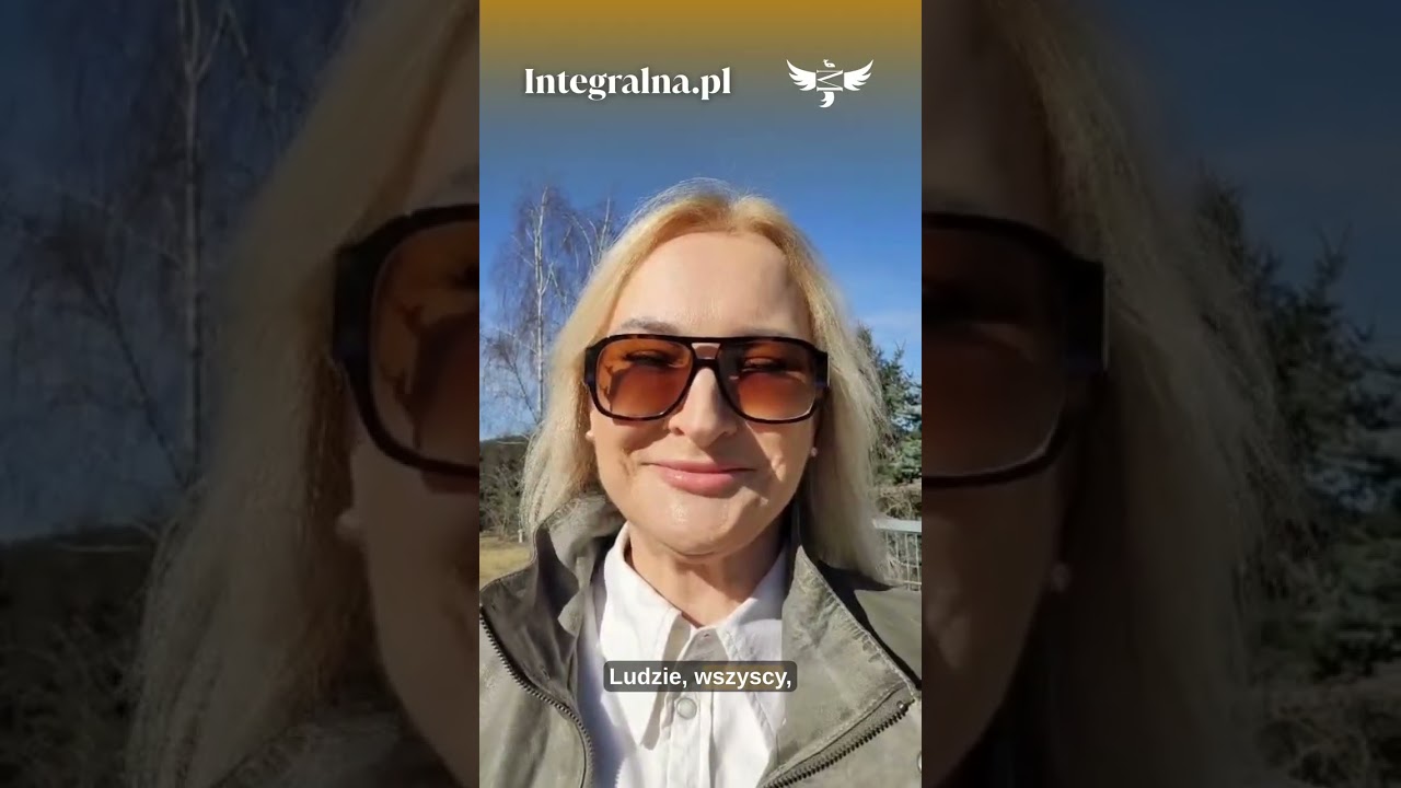 Wyprostuj się! Ludzie traktują Cię tak, jak Ty traktujesz siebie! 💡 #energia #terapia