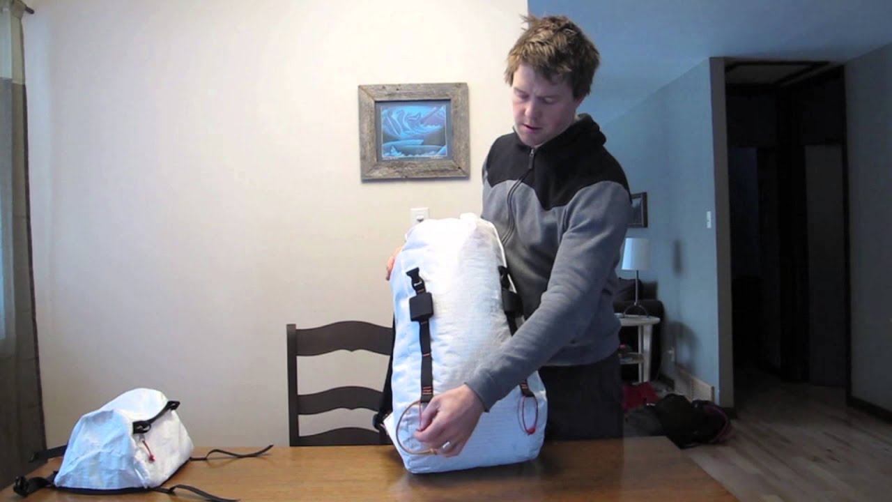 Alpine Threadworks Selkirk Light Backpack - YouTube
