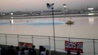 World Record barefoot skiing