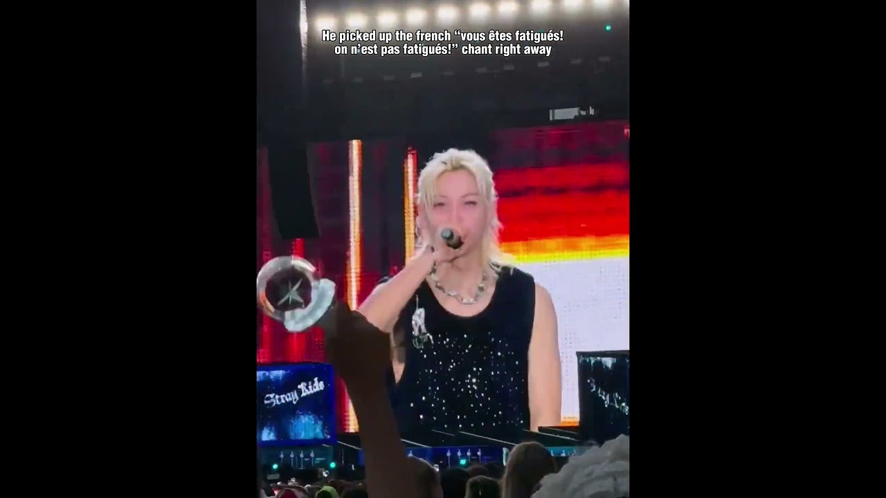 My deadass really thought it's a tattoo 😭😭 