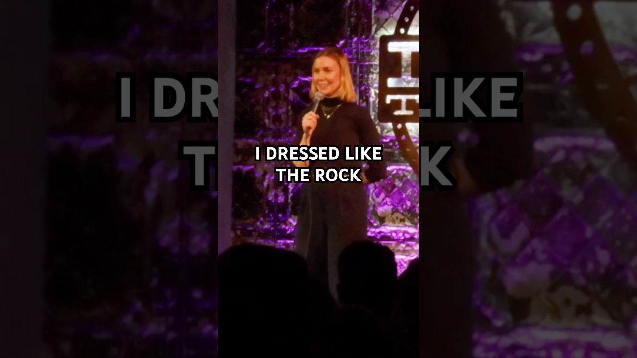 Might be done putting gold necklaces over a turtleneck lol #fashion #standupcomedy #therock #shorts