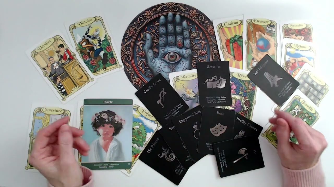 🔮 Une personne hypocrite et en rivalité rêvait de te détruire!