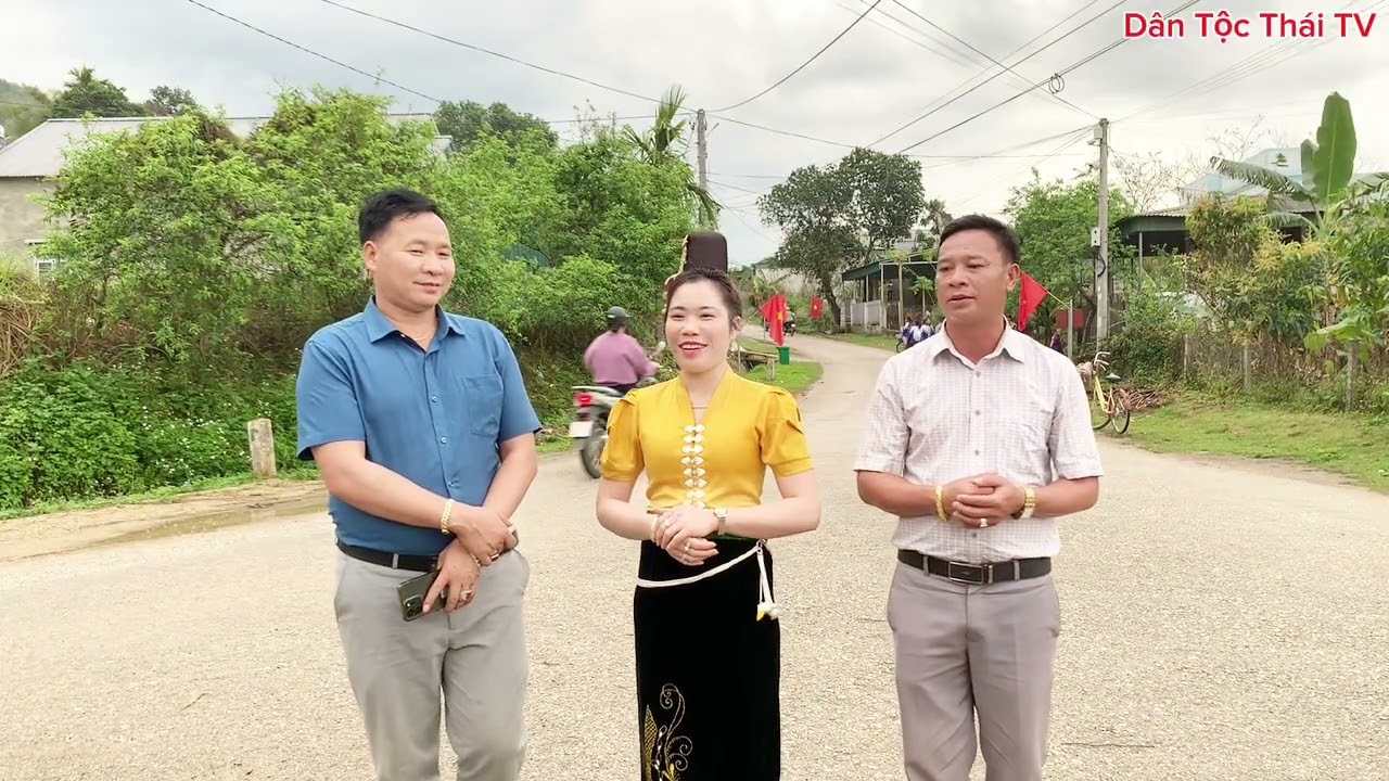 Quàng Ngoan Hát Giao Duyên Với Em Kim Liên Lai Châu