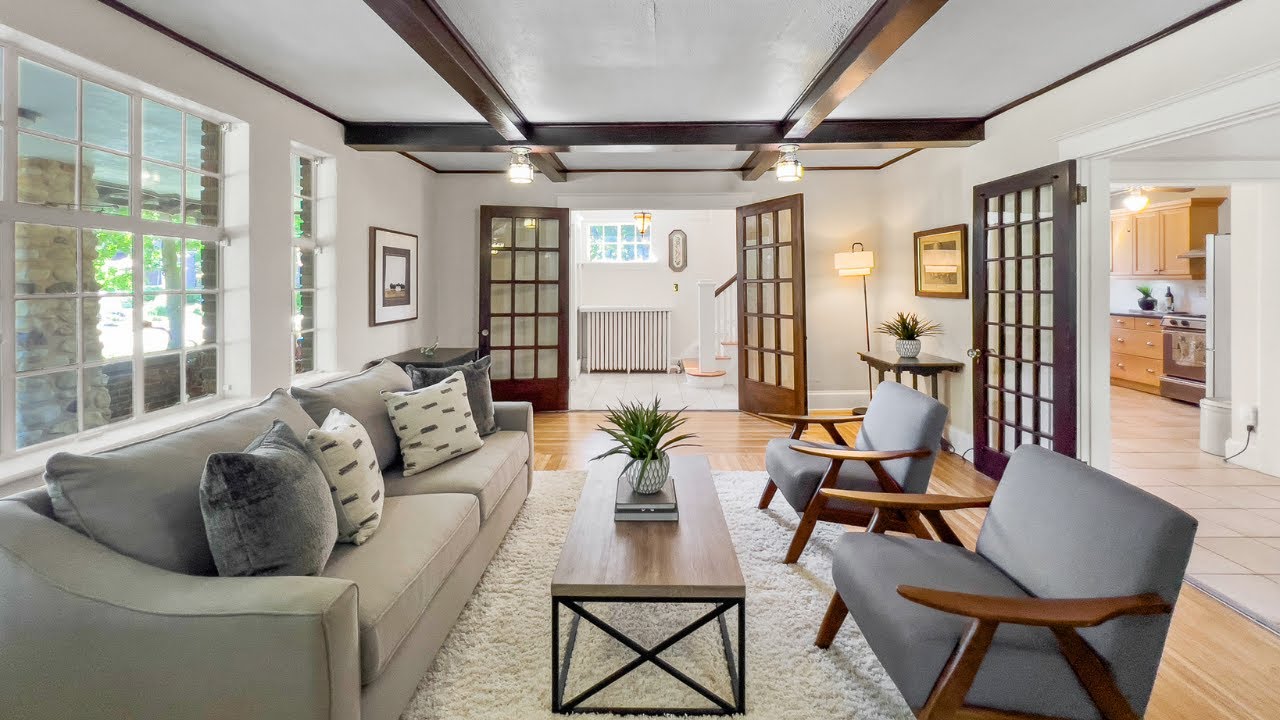 5 Banfield Street, Paris, Ontario - Real estate video tour