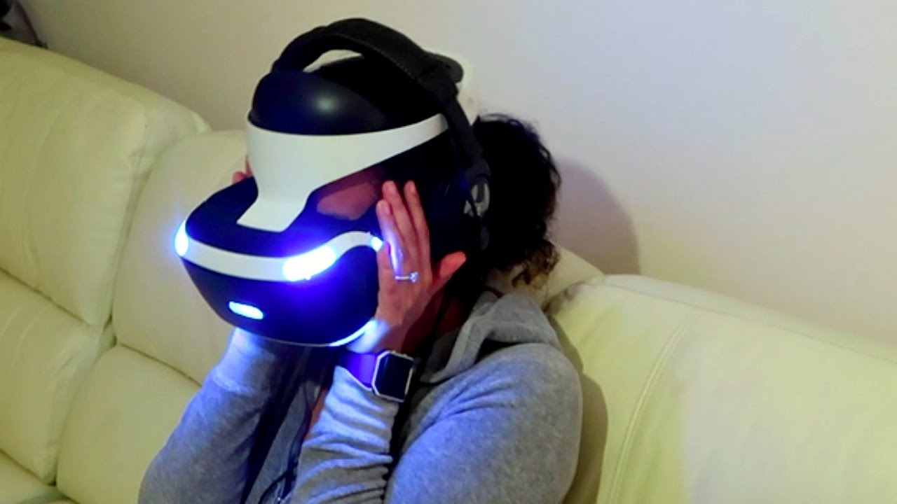 PS4 VR makes you feel sick!! YouTube