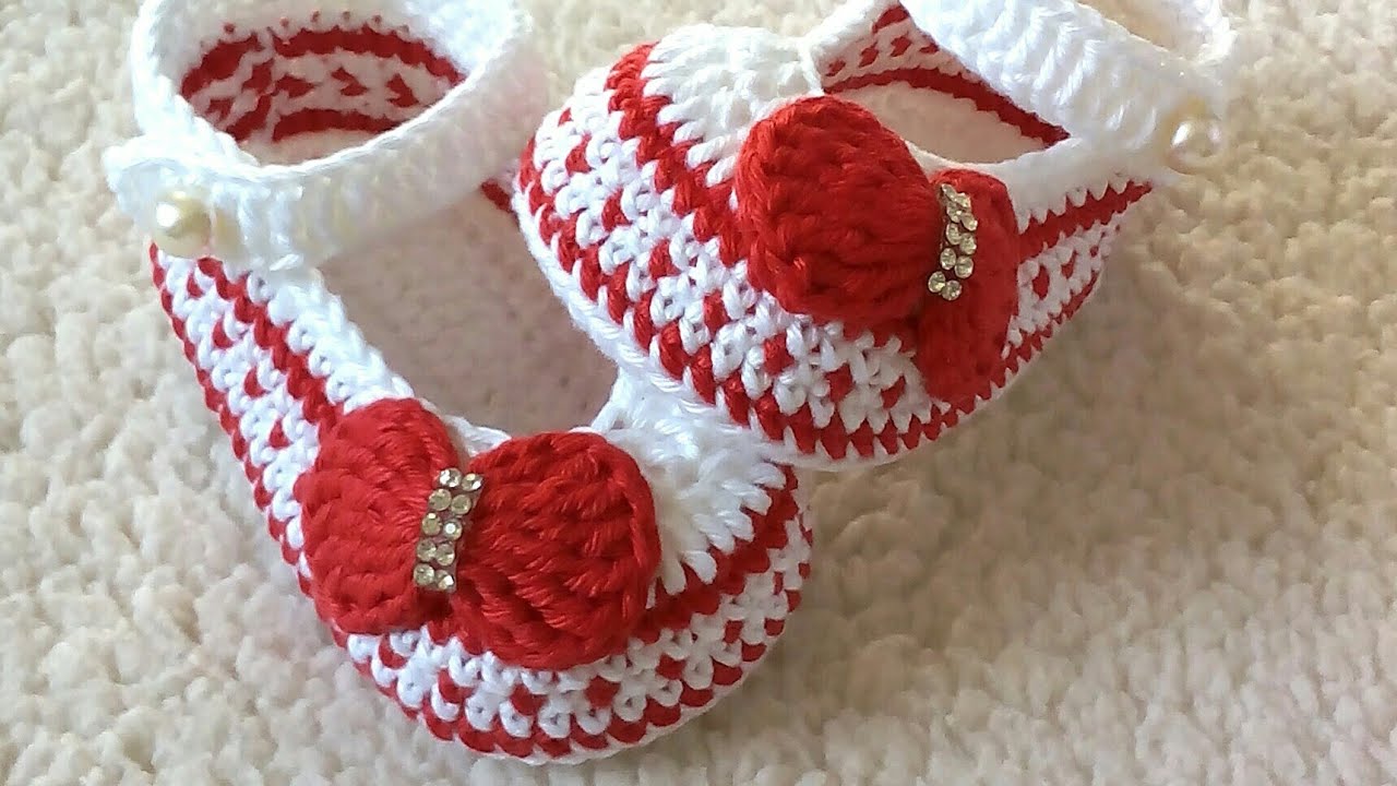 sapatinho de bebe de croche vermelho