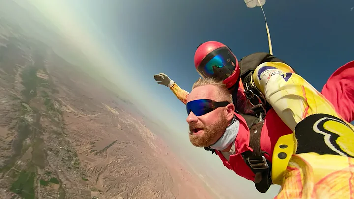 Jeremy Ashburn - Tandem Skydive in Las Vegas at Sk...