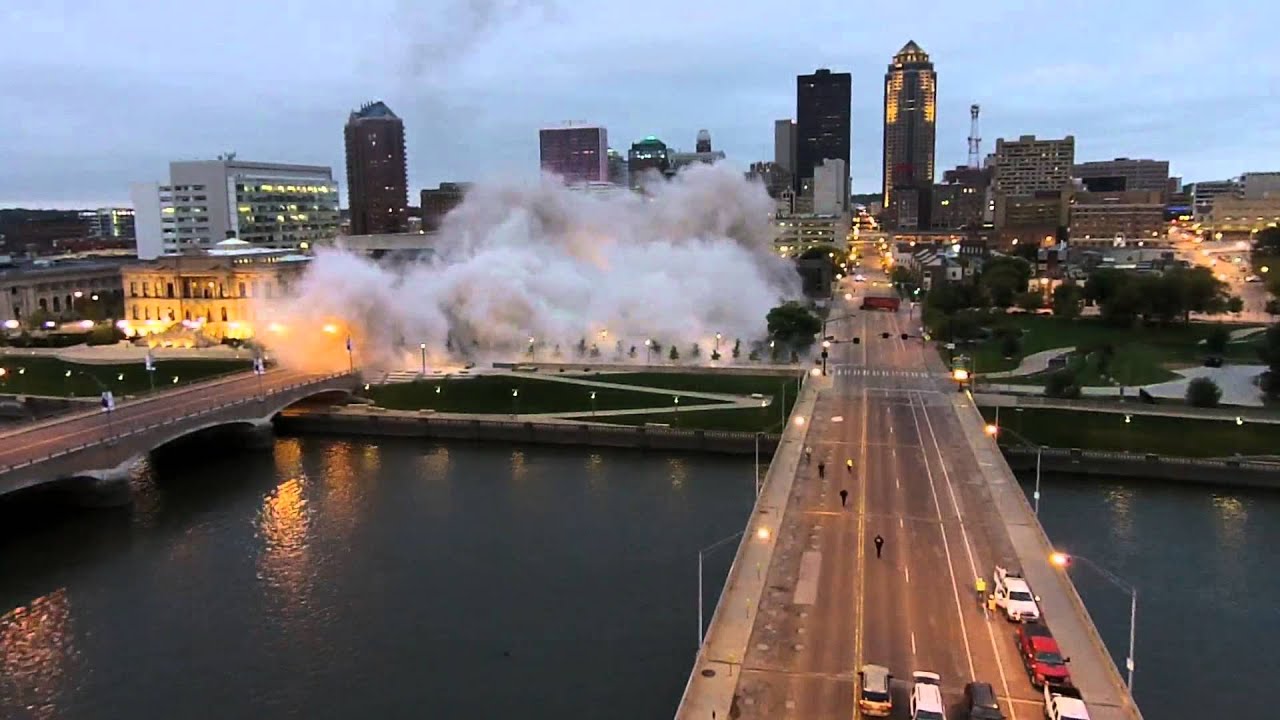 Des Moines YMCA Implosion (aerial footage!) YouTube