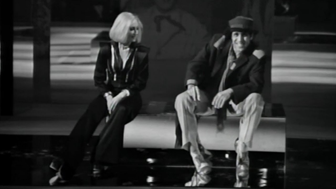 Celentano e Raffaella in "Prisencolinensinainciusol" - Milleluci del 06/04/1974