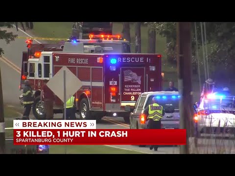 3 people killed in crash near Chesnee High School
