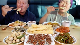 Homemade Korean side dishes - Snailfish, Cockle, Quail egg, Seaweed, Anchovy - Mukbang eating show