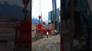 Vibrodriver for steel casing extraction