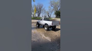 Got to dust off the ole tf3!! #rc4wd #toyota #rc #scaler #fyp #viral #hilux #mojave