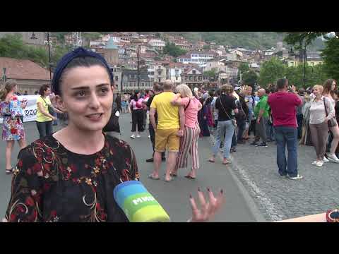 მარიამ მონეზაშვილი საუბრობს საქართველოს ეროვნული სამოსის დღეზე