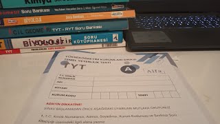 Gözlerim Soruda Kulağım Seste Bir Çözebilsem Ah Bir Çözebilsem