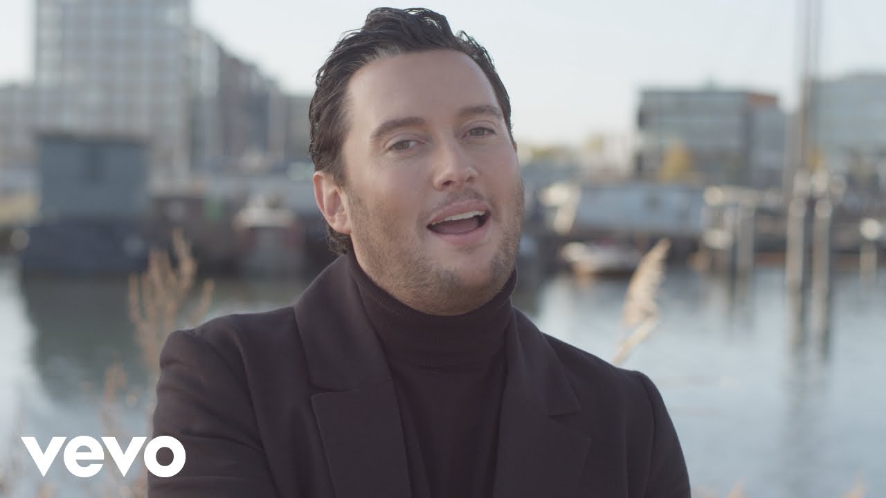 Tino Martin - Zij weet het Tino Martin - Zij weet het