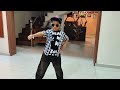 Solo dance 