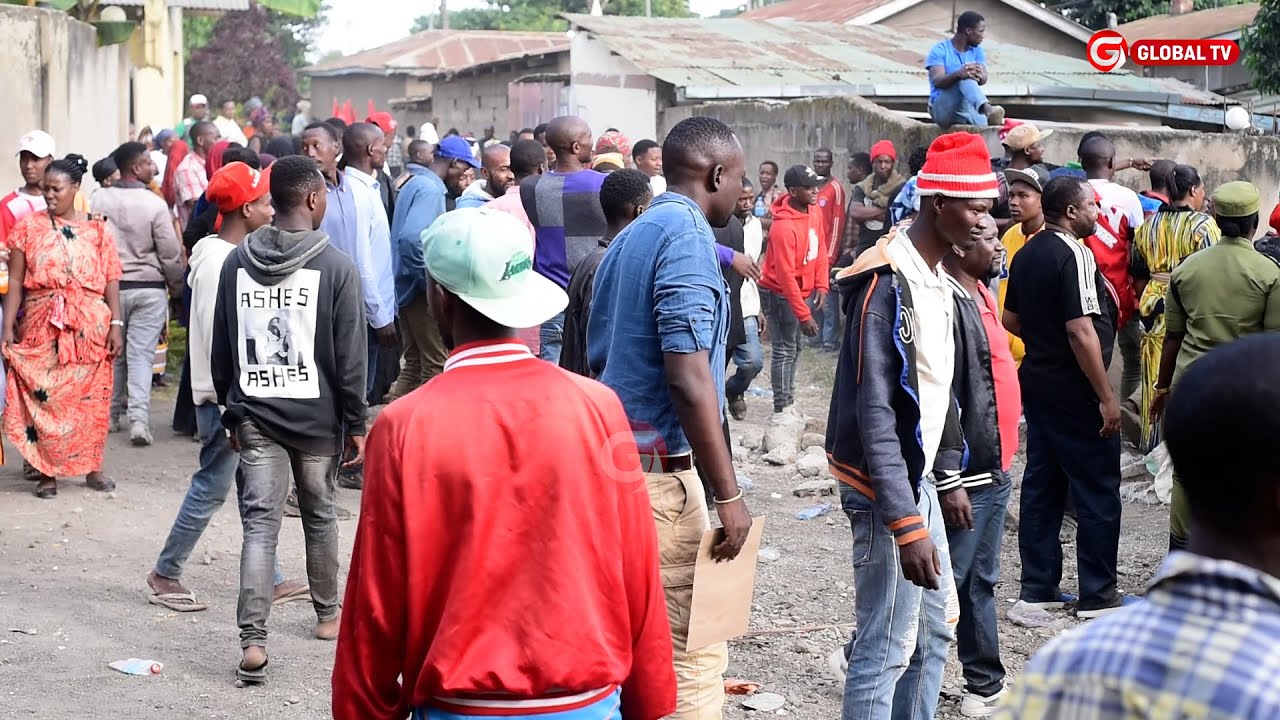 BARIKI AZIKWA BAR - WANANCHI WALIAMSHA ARUSHA - POLISI WATUMIA MABOMU ya MACHOZI KUWATULIZA...